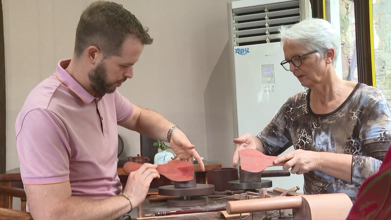 Swiss_Engineer_Chronicles_a_Decade_of_China_s_Transformation - Khabar Asia Swiss_Engineer_Chronicles_a_Decade_of_China_s_Transformation