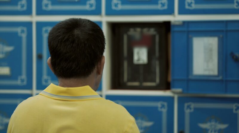 Taiwan_Village_Chief_Spends_Two_Decades_Reuniting_Veterans_Ashes_with_the_Chinese_Mainland_poster - Khabar Asia Taiwan Village Chief Spends Two Decades Reuniting Veterans' Ashes with the Chinese Mainland video poster