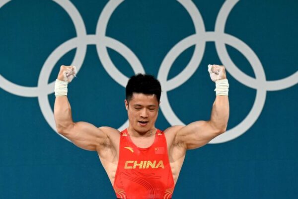 Team_China_Sets_Olympic_Records_and_Wins_Historic_Gold_on_Day_12