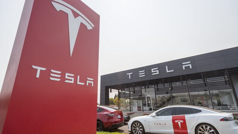 Tesla_Reveals_Cybercab_Robotaxi_Prototype__Pushing_Self_Driving_Boundaries - Khabar Asia Tesla_Reveals_Cybercab_Robotaxi_Prototype__Pushing_Self_Driving_Boundaries