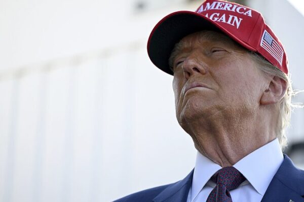 The U.S. Economy at Risk: Trump’s New Tariff Policies May Backfire The_U_S__Economy_at_Risk__Trump_s_New_Tariff_Policies_May_Backfire