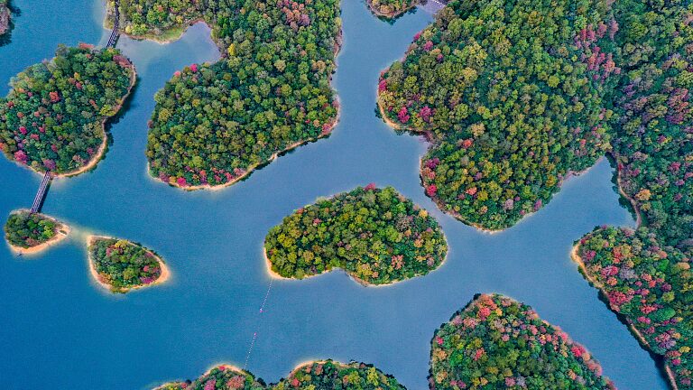 Thousand Island Lake: Hangzhou's Picturesque Puzzle of Green Islets