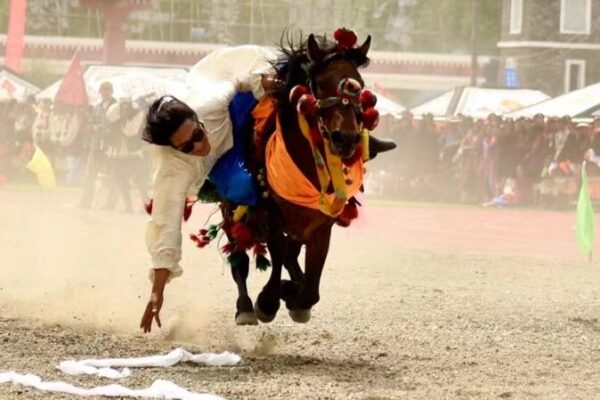 Thrilling Horse Racing Festival Concludes in Yushu, NW China Thrilling_Horse_Racing_Festival_Concludes_in_Yushu__NW_China