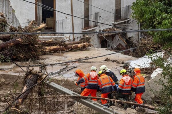 Torrential Rains Cause Deadly Floods in Spain’s Valencia Region; 51 Dead Torrential_Rains_Cause_Deadly_Floods_in_Spain_s_Valencia_Region__51_Dead video poster