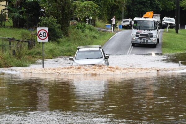 Torrential Rains Flood Sydney, Authorities Urge Caution Torrential Rains Flood Sydney, Authorities Urge Caution