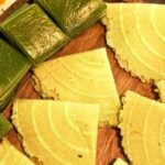 Tourists_Delight_in_Hainan_s_Coconut_and_Pandan_Desserts