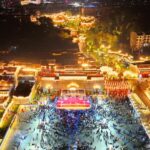 Tourists_Flock_to_Jinxi_s_Revitalized_Historical_District_for_Nighttime_Splendor