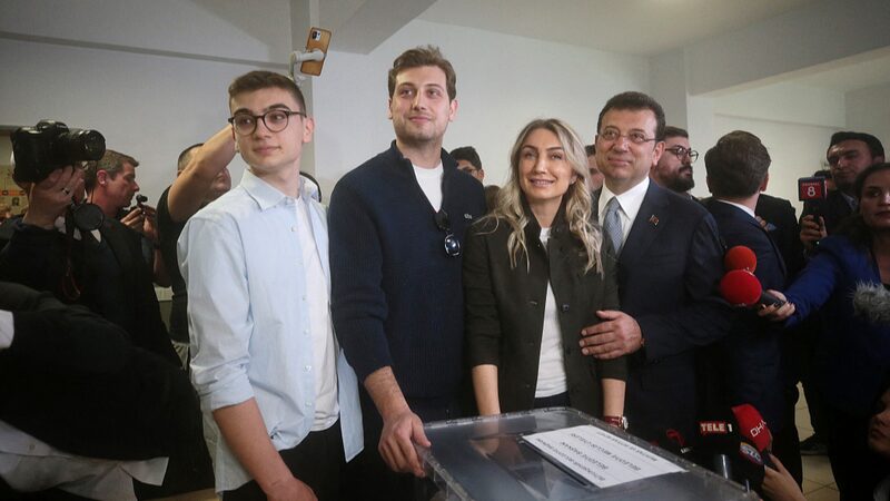 Tu_rkiye_s_Opposition_Poised_to_Retain_Key_Cities_After_Local_Elections