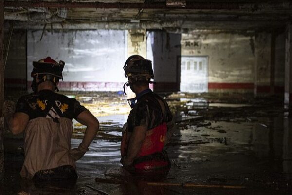 Two Chinese Nationals Killed, Two Missing in Spain’s Deadliest Floods Two_Chinese_Nationals_Killed__Two_Missing_in_Spain_s_Deadliest_Floods