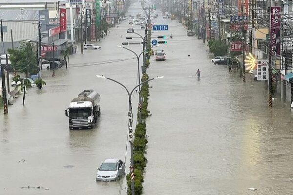 Typhoon Gaemi Leaves 10 Dead, Hundreds Injured in Taiwan Region Typhoon_Gaemi_Leaves_10_Dead__Hundreds_Injured_in_Taiwan_Region