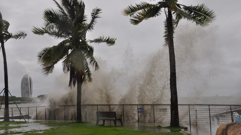 Typhoon_Prapiroon_Makes_Landfall_in_South_China_s_Hainan_Province - Khabar Asia Typhoon_Prapiroon_Makes_Landfall_in_South_China_s_Hainan_Province