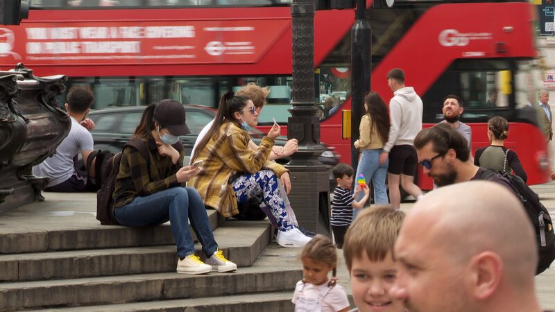 UK_Considers_Delaying_End_of_Englands_Lockdown_Amid_COVID-19_Surge_poster - Khabar Asia UK Considers Delaying End of England's Lockdown Amid COVID-19 Surge video poster