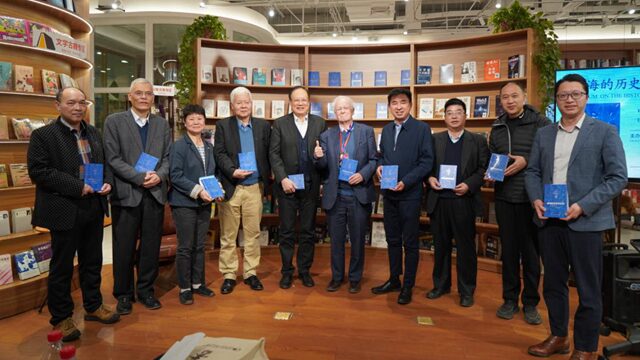 UK_Professors_Book_Validates_Chinas_South_China_Sea_Claims - Khabar Asia UK Professor's Book Validates China's South China Sea Claims
