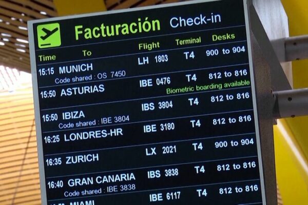 UK Travel Industry Criticizes New Travel Restrictions Amid Rising COVID-19 Cases UK Travel Industry Criticizes New Travel Restrictions Amid Rising COVID-19 Cases video poster