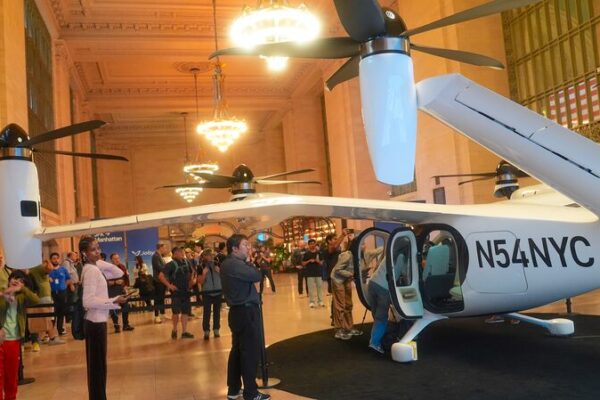 US Regulators Approve Air Taxi Rules, Boosting eVTOL Industry Prospects US_Regulators_Approve_Air_Taxi_Rules__Boosting_eVTOL_Industry_Prospects