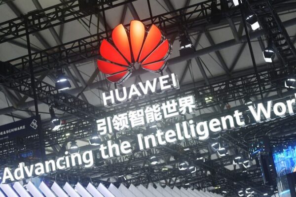 US Sanctions Propel Huawei's Growth as Tech Giant Becomes More Self-Reliant
