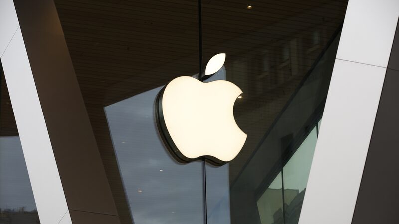 U_S__Labor_Board_Accuses_Apple_of_Violating_Employee_Rights - Khabar Asia U_S__Labor_Board_Accuses_Apple_of_Violating_Employee_Rights
