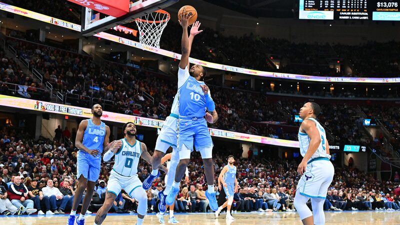Unbeaten_Cavaliers_Make_History_with_128_114_Victory_Over_Hornets - Khabar Asia Unbeaten_Cavaliers_Make_History_with_128_114_Victory_Over_Hornets