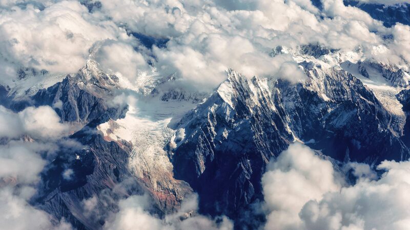 Unforgettable_Views_Along_the_Road_to_Xizang__A_Journey_Through_China_s_Majestic_Mountains - Khabar Asia Unforgettable_Views_Along_the_Road_to_Xizang__A_Journey_Through_China_s_Majestic_Mountains