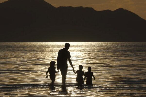 Unprecedented_Weather_Extremes_Sweep_Across_the_United_States