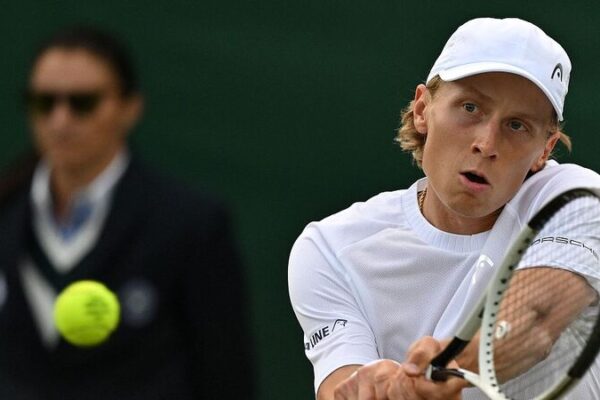 Upsets at Wimbledon: Tsitsipas and Hurkacz Exit, Djokovic Advances, Shang Juncheng Battles Upsets at Wimbledon: Tsitsipas and Hurkacz Exit, Djokovic Advances, Shang Juncheng Battles