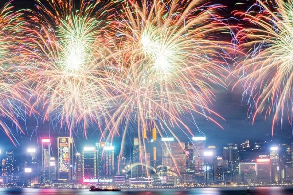 Victoria Harbor Shines Bright: Hong Kong Rings in Year of the Dragon with Fireworks