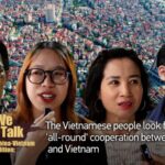 Vietnamese Express Hopes for Stronger Ties with China During Xi Jinping's Visit video poster