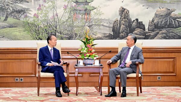 Wang_Yi_Calls_for_Strengthening_China_Japan_Relations_on_the_Right_Track