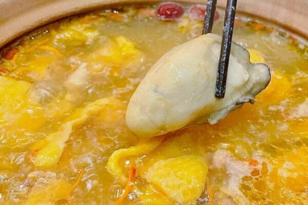 Warm Up with Hainan’s Oyster and Chicken Hot Pot: A Winter Treat Warm Up with Hainan's Oyster and Chicken Hot Pot: A Winter Treat