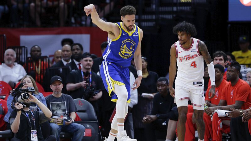 Warriors_Defeat_Rockets_133-110_Extending_Winning_Streak_to_Six - Khabar Asia Warriors Defeat Rockets 133-110, Extending Winning Streak to Six