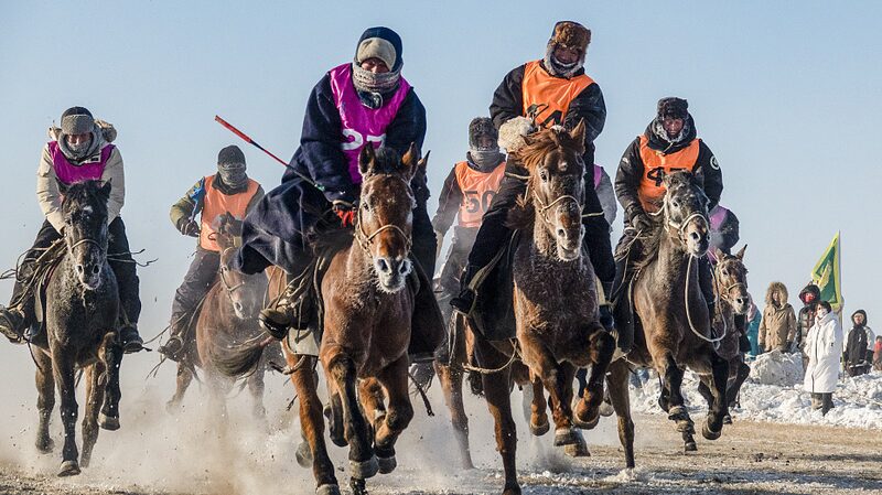 Winter Naadam Festival Celebrates Mongolian Culture in Hulun Buir