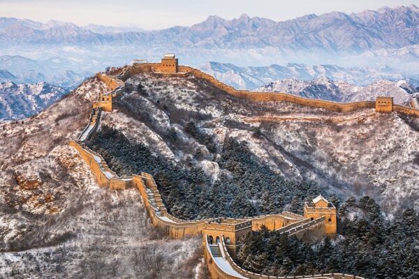 Winter Wonderland: Exploring the Snow-Covered Jinshanling Great Wall in Hebei video poster