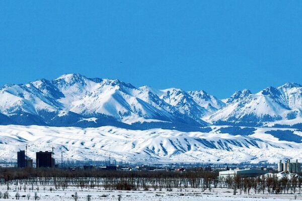 Winter's Wonderland: The Snow-Capped Majesty of China's Tianshan Mountains video poster