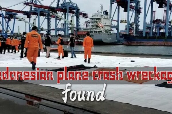 Wreckage of Indonesian Sriwijaya Air Flight Discovered After Crash Near Jakarta Wreckage of Indonesian Sriwijaya Air Flight Discovered After Crash Near Jakarta video poster