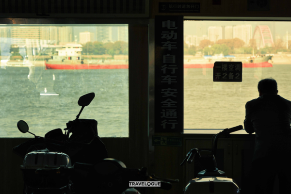Wuhan: The Chicago of China – A Bustling Hub of History and Commerce Wuhan__The_Chicago_of_China___A_Bustling_Hub_of_History_and_Commerce