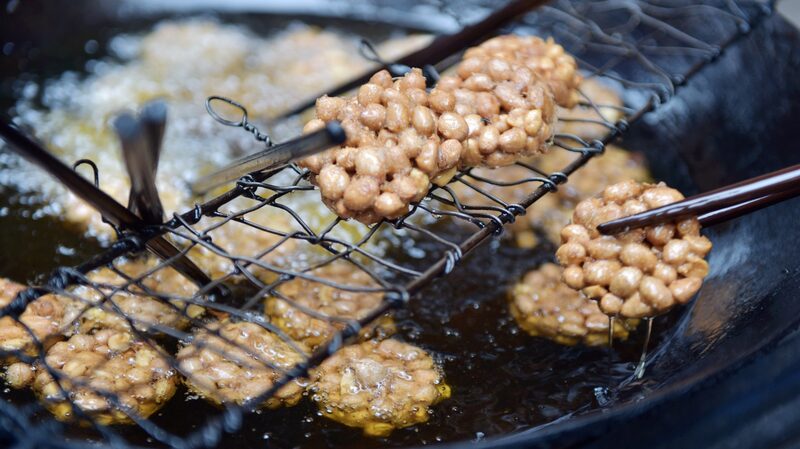 Wupo_Peanut_Cake_A_Crunchy_Delight_from_Hainans_Tunchang_County - Khabar Asia Wupo Peanut Cake: A Crunchy Delight from Hainan's Tunchang County