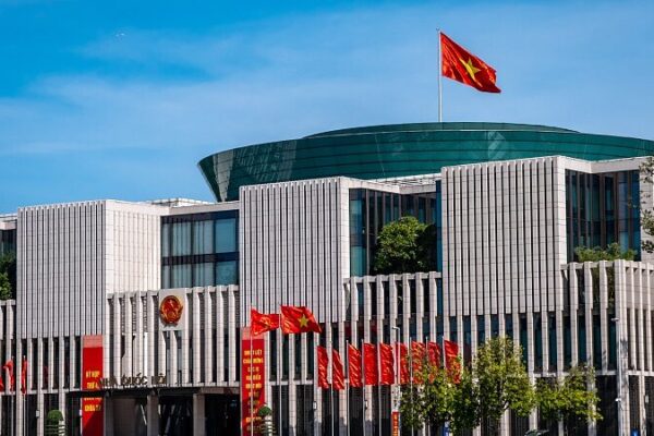 Xi Jinping Arrives in Vietnam for State Visit to Enhance Bilateral Relations video poster