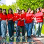 Xi Jinping Calls on Youth to Shoulder Responsibility for China's Modernization