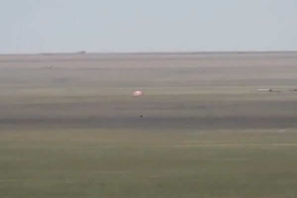 Xi Jinping Congratulates Chang'e-6 Team on Historic Lunar Sample Return