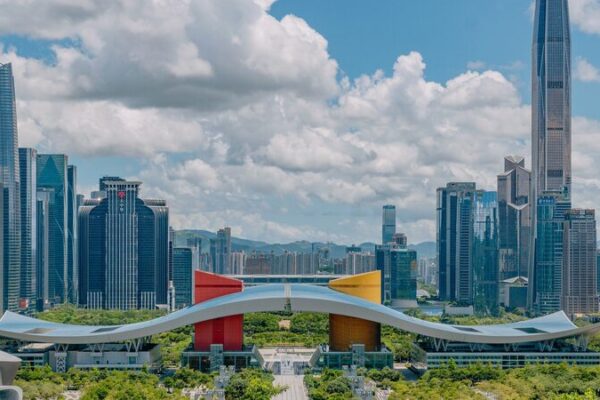 Xi Jinping Emphasizes Deepening Reform and Opening Up in New Article