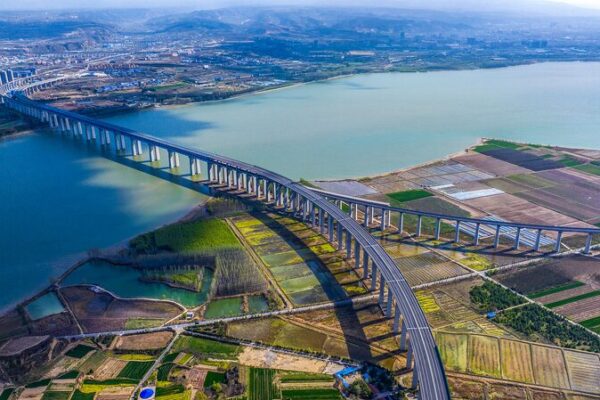 Xi_Jinping_Leads_CPC_Meeting_to_Boost_Yellow_River_Basin_s_High_Quality_Development