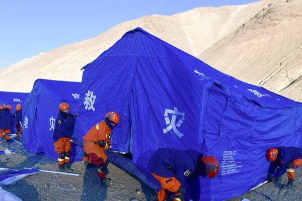 Xi_Jinping_Leads_Critical_Meeting_on_Xizang_Earthquake_Relief_Efforts