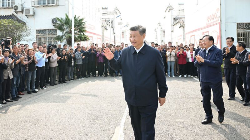 Xi_Jinping_Visits_Hubei_Province_to_Promote_Cultural_Preservation_and_Rural_Revitalization