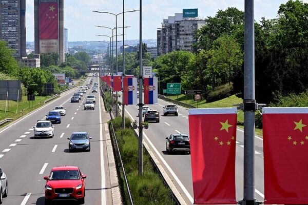 Xi Jinping Visits Serbia, Calls for Stronger Momentum in China-Serbia Cooperation Xi Jinping Visits Serbia, Calls for Stronger Momentum in China-Serbia Cooperation