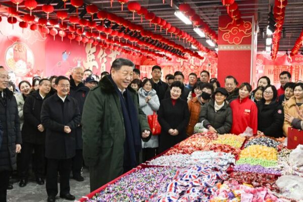 Xi_Jinping_Visits_Shenyang_Ahead_of_Spring_Festival__Engages_with_Local_Communities