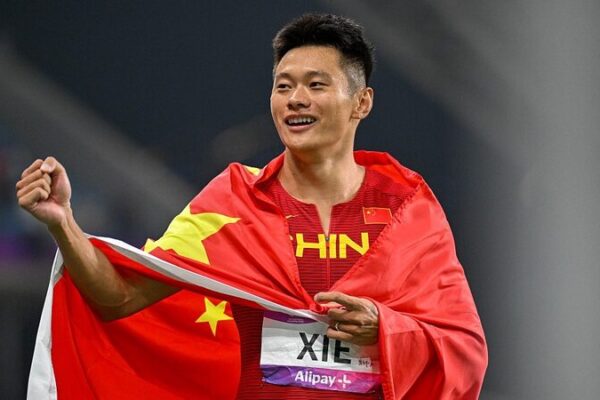 Xie Zhenye: China’s Sprint Star Aims for Fourth Olympics at Paris 2024 Xie Zhenye: China's Sprint Star Aims for Fourth Olympics at Paris 2024 video poster