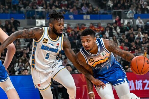 Xinjiang_Flying_Tigers_Defeat_Beijing_Ducks_to_Remain_Undefeated_at_Home