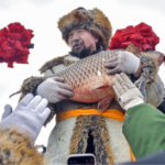 Xinjiang_s_Annual_Winter_Fishing_Festival_Kicks_Off_in_Altay_s_Snow_Covered_Lakes