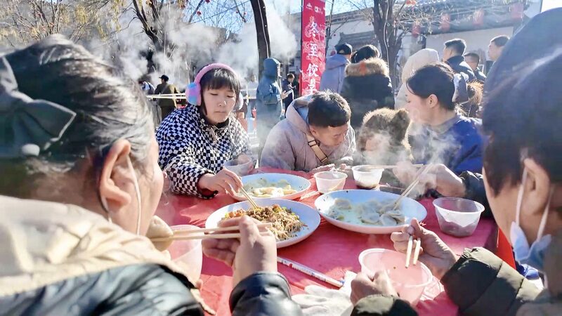 Xinzhou_Ancient_City_Hosts_Free_Dumpling_Feast_for_Tourists_poster - Khabar Asia Xinzhou_Ancient_City_Hosts_Free_Dumpling_Feast_for_Tourists video poster