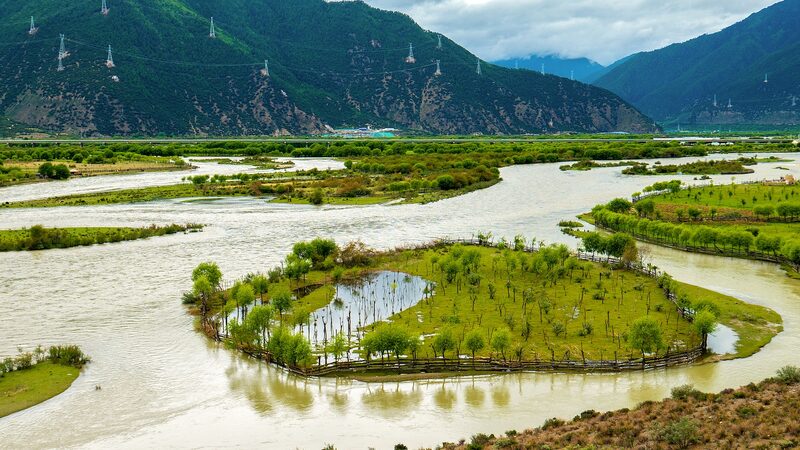 Xizang_s_Wetland_Restoration_Boosts_Livelihoods_and_Eco_Tourism_poster - Khabar Asia Xizang_s_Wetland_Restoration_Boosts_Livelihoods_and_Eco_Tourism video poster